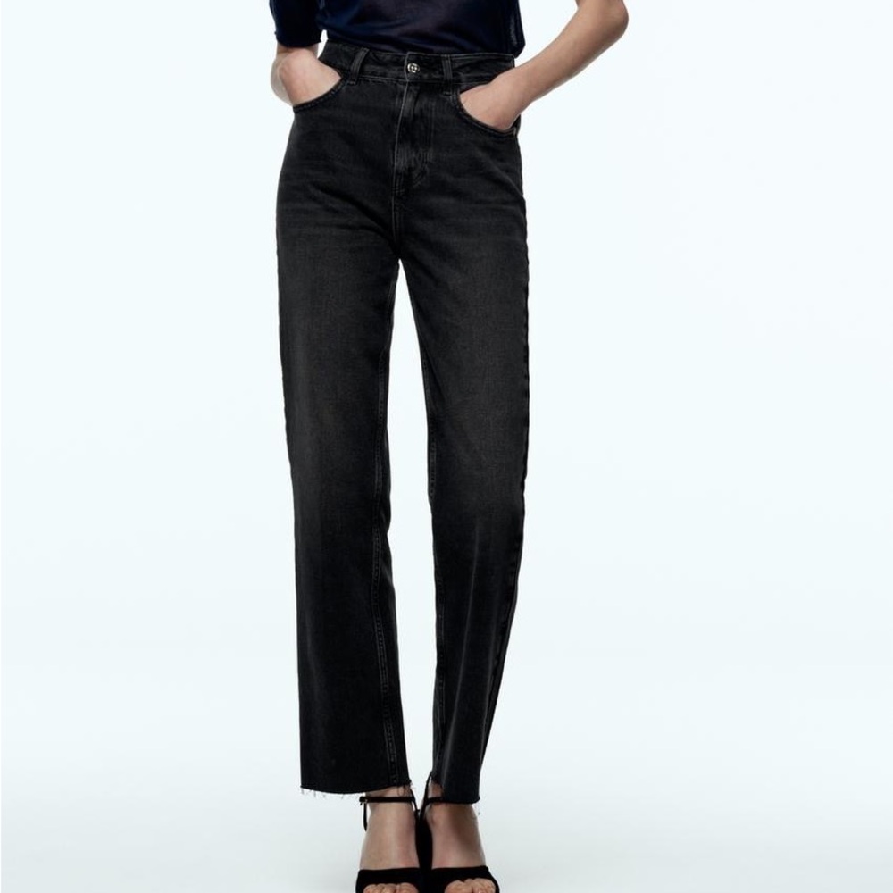 Zara High Rise Straight leg jean